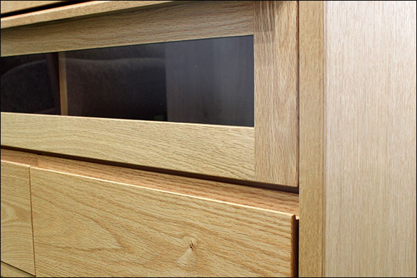 オークテレビボード