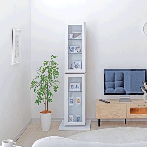 急な来客でも安心。くるっと回せばふつうの棚に