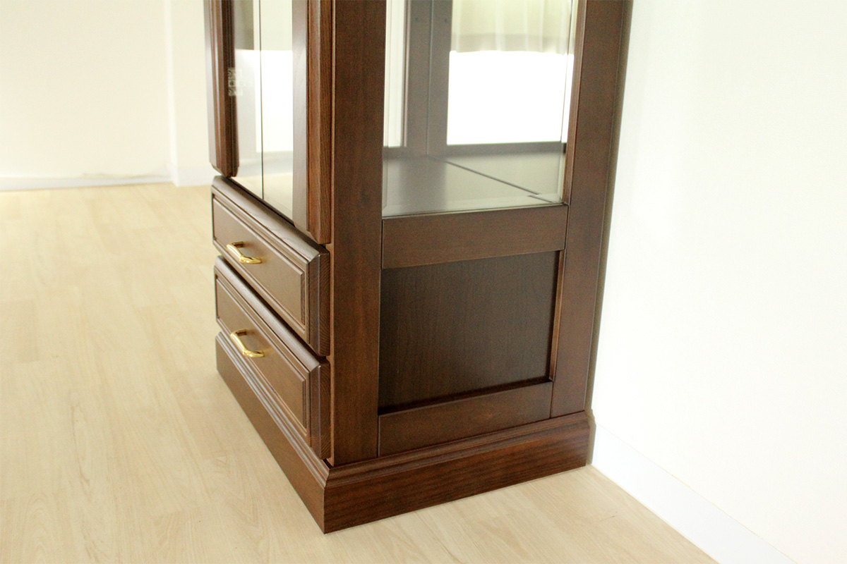 引き出し側面も框組