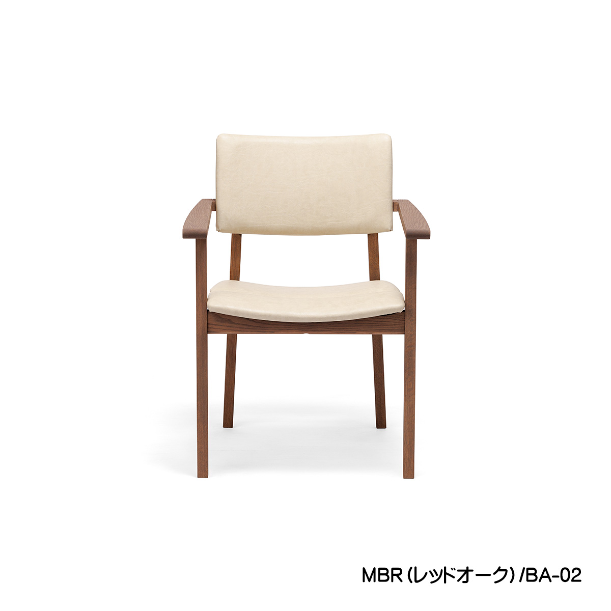 肘付ダイニングチェアー「TOPO（トッポ）　」（ブラウン）は、背もたれも広めの背もたれで、背中全体を支えるような心地です。