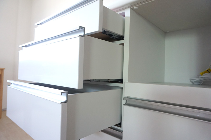 エイント全段にソフトクローズレール使用