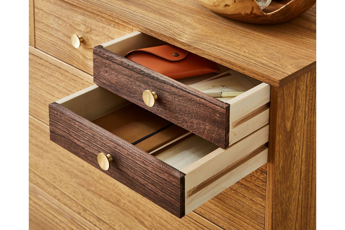 バイカラーのワンポイント