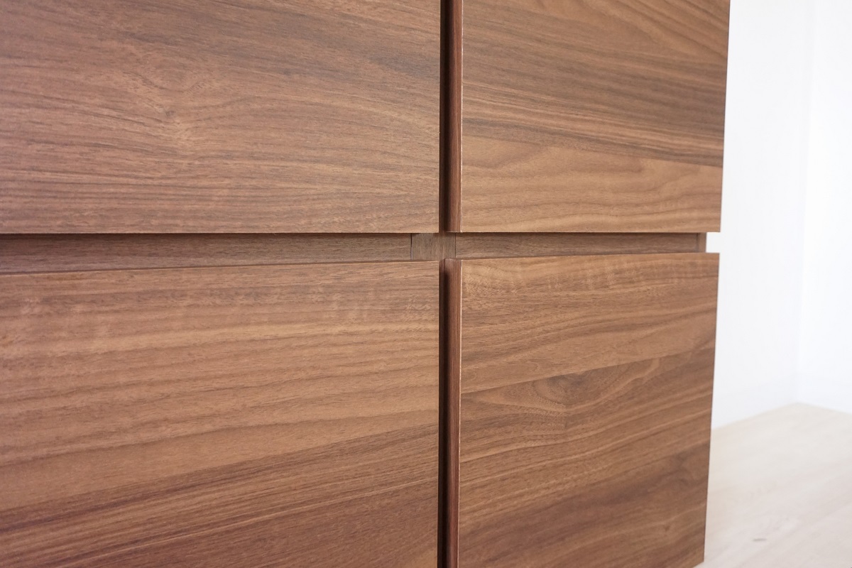 扉付きでホコリが気にならない