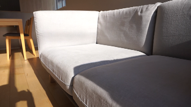 座った感じの画像