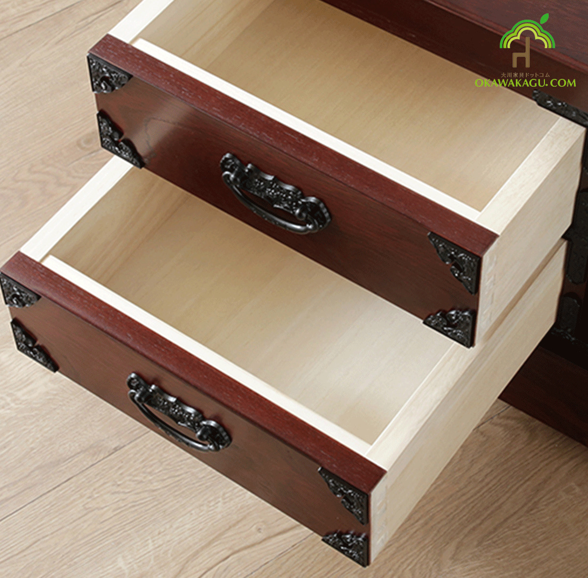 吉野民芸　幅120センチ　戸車たんすテレビ台は、蟻組とは、金属製の部品を一切使用せず板と板を接合する日本の伝統的な技法の1つです