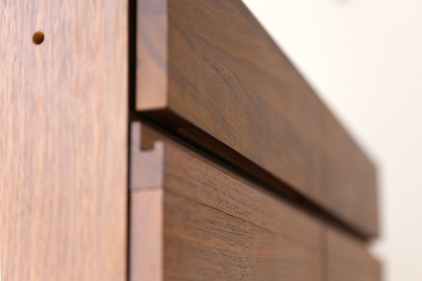 ツマミなしの掘り込み取っ手