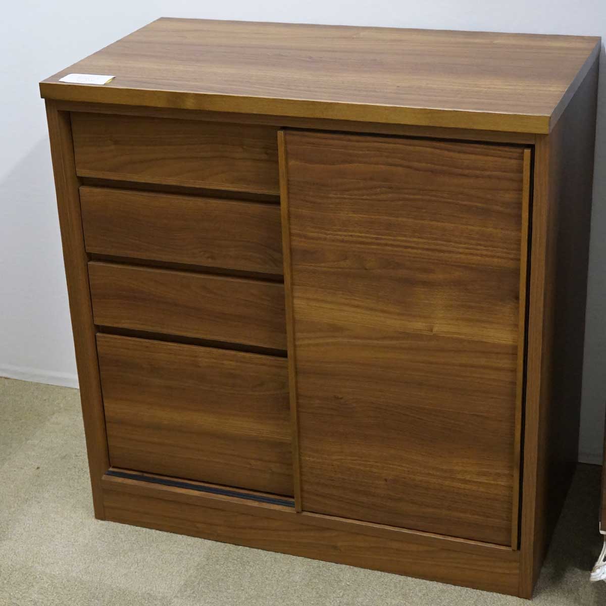 80センチ幅キッチンカウンター「メモリーⅡ」ブラウン色は、シリーズ展開もございます。