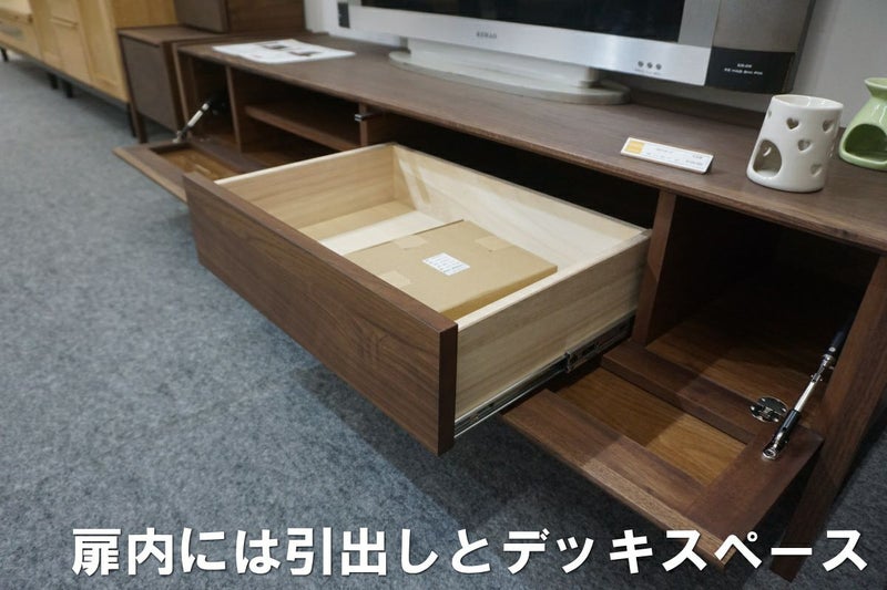 000000003789-08.jpg?size=l&w= 