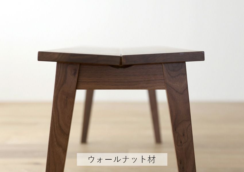 オーク無垢材の木の温もりを感じられるベンチです。シンプルで飽きの来ないデザインの木製スツールは北欧テイストや和モダンなどのインテリアのアクセントに。飾り棚や花台としてもオススメです♪ 000000004018-04.jpg?size=l&w=