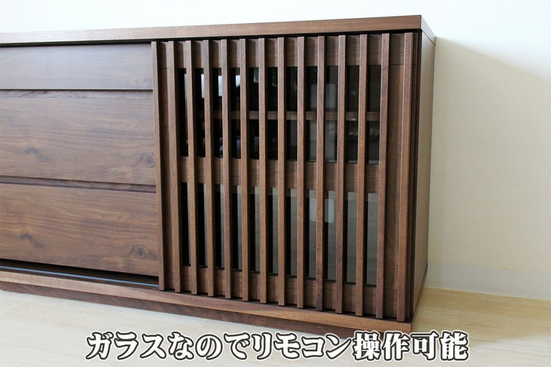 000000004384-04.jpg?size=l&w= 