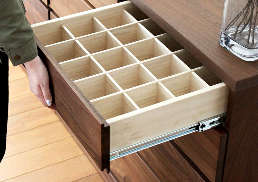 展示品■高野木工■レッチェ 80サイドチェスト■ウォールナット■4段5杯■ レッチェ80サイドチェスト（ウォールナット） | 大川家具ドットコム通販